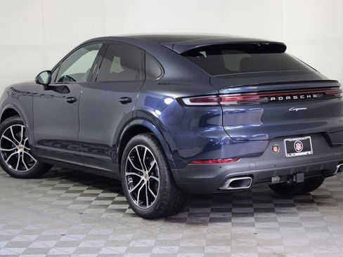Used 2025 Porsche Cayenne Coupe image 3