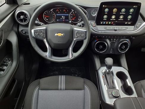 New 2026 Chevrolet Blazer LT image 6