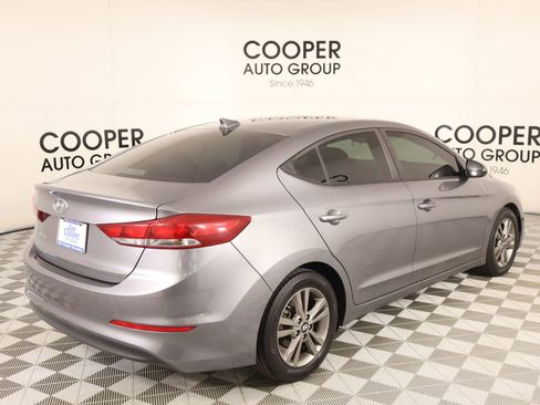 Used 2018 Hyundai Elantra SEL image 19