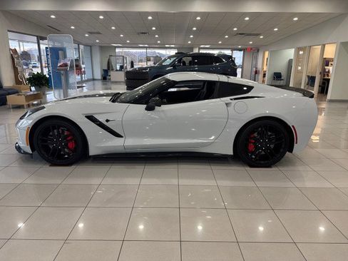 Used 2019 Chevrolet Corvette Z51 2LT image 2