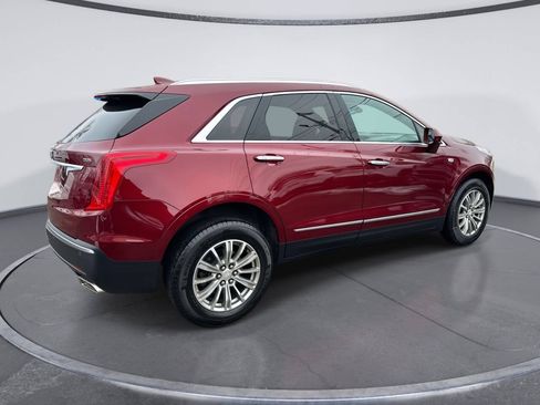 Used 2018 Cadillac XT5 Luxury w/ Driver Awareness Package AWD/4WD image 4