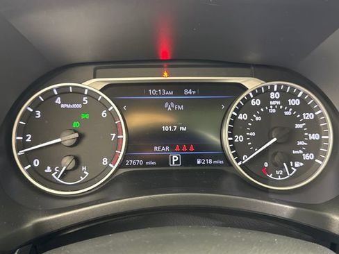 Used 2022 Nissan Sentra SR w/ SR Premium Package FWD image 30