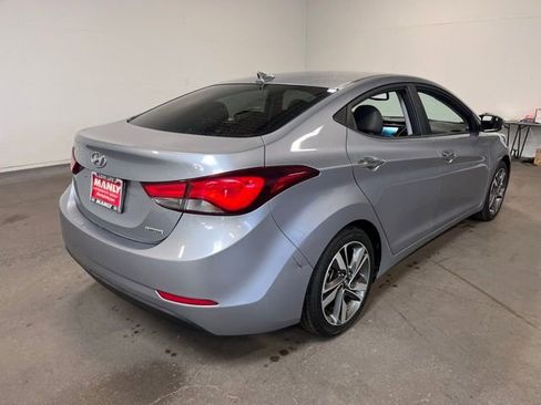 Used 2015 Hyundai Elantra Limited w/ Option Group 05 image 3