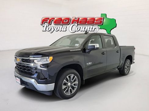 Used 2025 Chevrolet Silverado 1500 LT RWD image 1