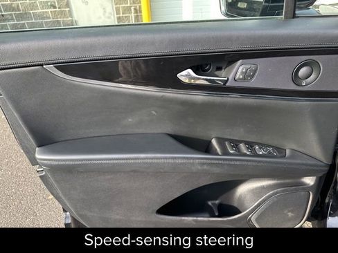 Certified 2021 Lincoln Nautilus Reserve w/ Equipment Group 201A image 17