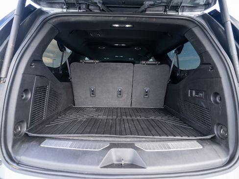 Used 2023 GMC Yukon XL Denali RWD image 47
