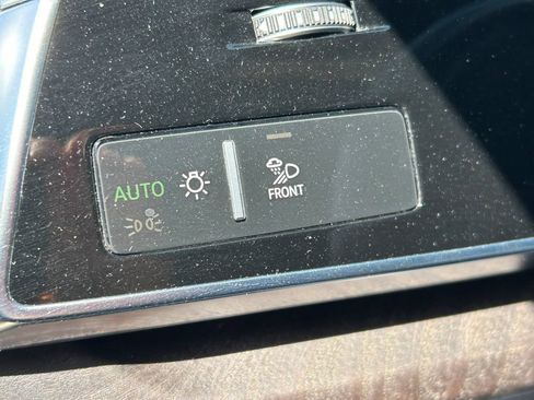 Used 2021 Audi Q8 Prestige AWD/4WD image 32