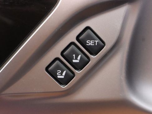 Used 2021 Subaru Legacy Touring XT image 30