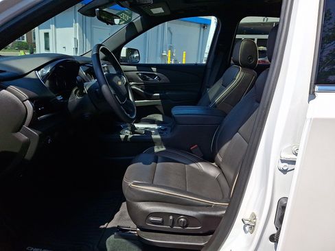 Certified 2023 Chevrolet Traverse Premier AWD/4WD image 15