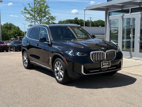 Used 2024 BMW X5 xDrive40i w/ Premium Package AWD/4WD image 1