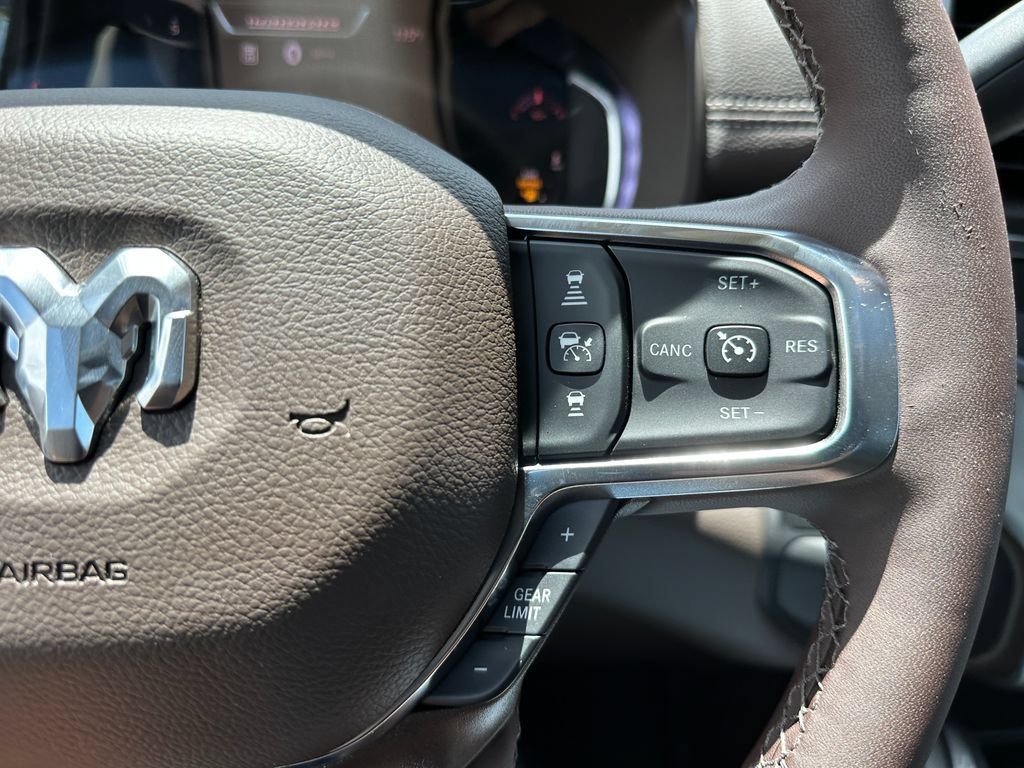New 2026 RAM 2500 Laramie AWD/4WD image 25
