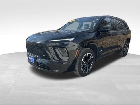 Used 2025 Buick Enclave Sport Touring image 3