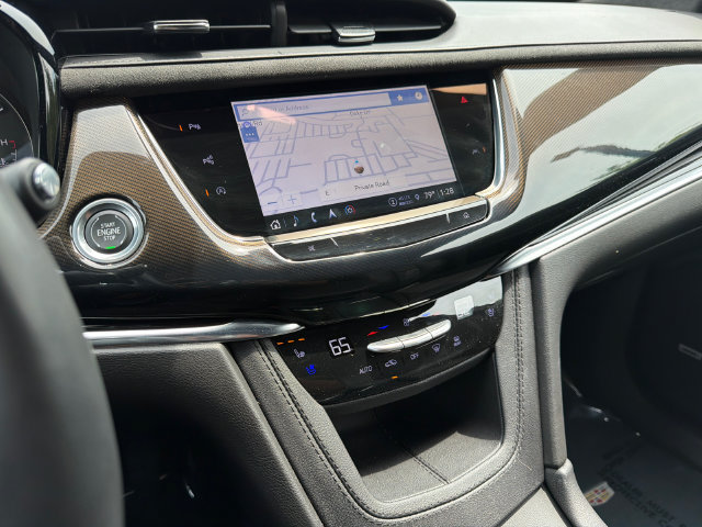 Used 2024 Cadillac XT6 Premium Luxury w/ Platinum Package FWD image 30