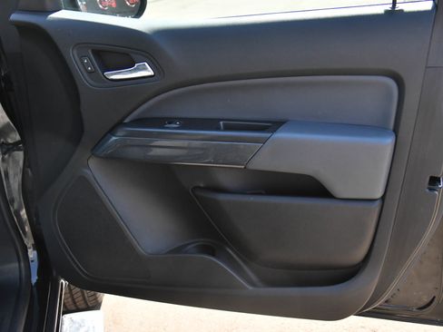 Used 2020 Chevrolet Colorado Z71 image 41