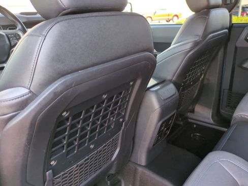 Used 2023 Ford Bronco Black Diamond image 18