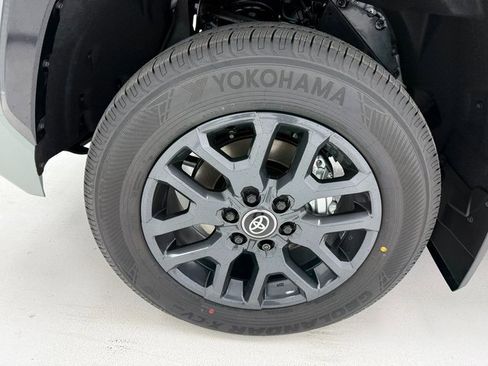 New 2026 Toyota Tundra Platinum image 7