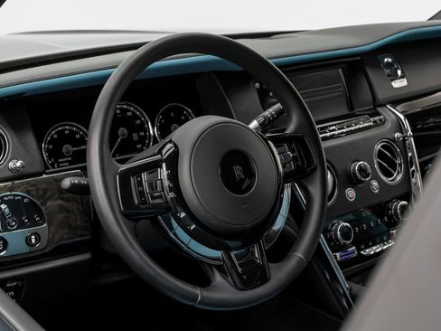 Used 2022 Rolls-Royce Cullinan w/ Cullinan Package AWD/4WD image 14