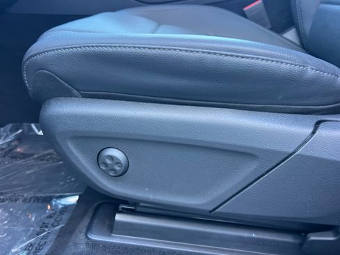 Used 2024 Mercedes-Benz GLE 450 4MATIC image 14