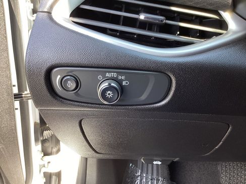 Used 2024 Chevrolet Malibu LT image 29