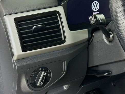 Used 2023 Volkswagen Atlas SEL R-Line image 10