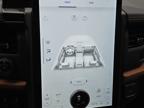 Used 2023 Ford Expedition Max Platinum AWD/4WD image 19