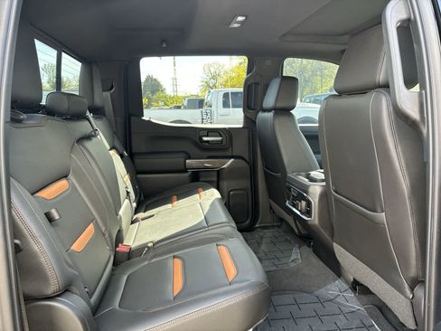 Used 2019 GMC Sierra 1500 AT4 w/ AT4 Premium Package AWD/4WD image 7