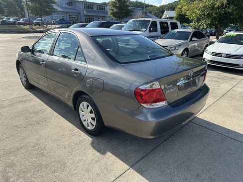 Used 2006 Toyota Camry FWD image 9