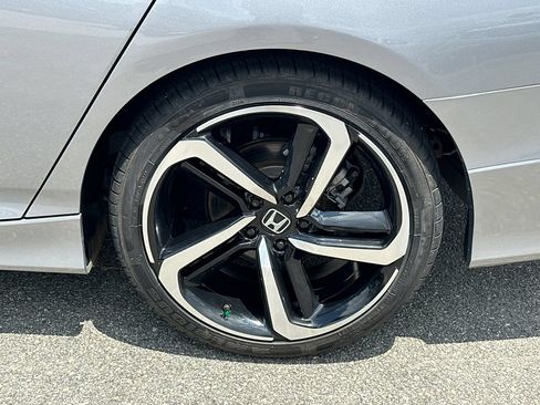 Used 2022 Honda Accord Sport image 19