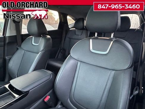Used 2025 Hyundai Tucson Limited image 10