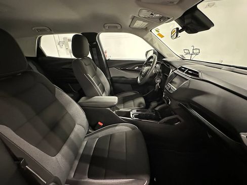 Used 2023 Chevrolet TrailBlazer LS AWD/4WD image 24