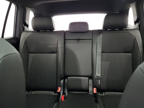 Certified 2023 Volkswagen Tiguan SE R-Line image 28