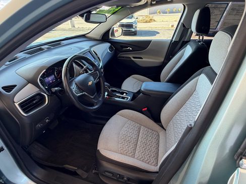 Used 2022 Chevrolet Equinox LT image 16