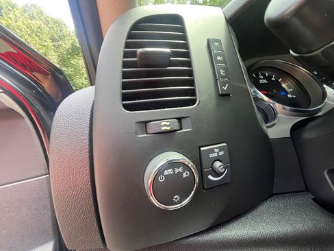 Used 2013 Chevrolet Silverado 1500 LT w/ All-Star Edition AWD/4WD image 23