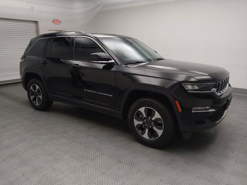 Used 2023 Jeep Grand Cherokee 4WD 4xe image 11
