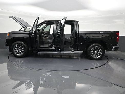 Used 2025 Chevrolet Silverado 1500 LT RWD image 34