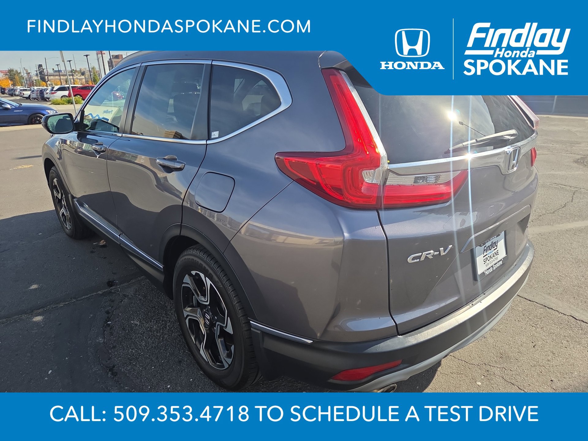 Used 2018 Honda CR-V Touring image 3