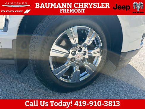 Used 2015 Cadillac SRX Luxury w/ Driver Awareness Package AWD/4WD image 26