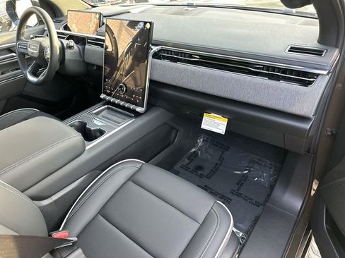 New 2026 GMC Sierra EV Elevation image 27