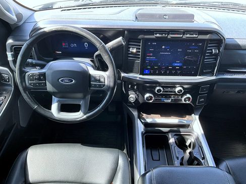 Used 2023 Ford F250 Lariat w/ Sport Appearance Package AWD/4WD image 14