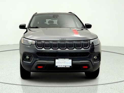 Used 2022 Jeep Compass Trailhawk AWD/4WD image 2