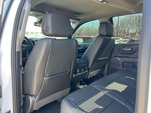 Used 2022 GMC Sierra 1500 Denali w/ Denali Premium Package image 16