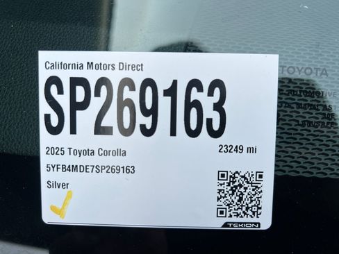 Used 2025 Toyota Corolla LE FWD image 23