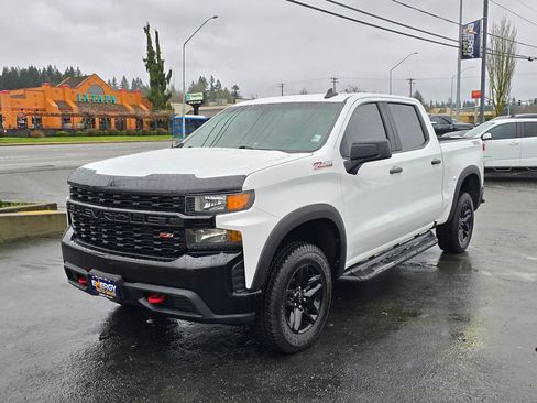 Used 2020 Chevrolet Silverado 1500 Custom Trail Boss w/ Custom Convenience Package AWD/4WD image 3