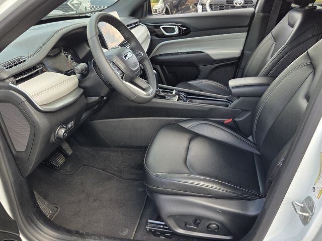 Used 2026 Jeep Compass Limited AWD/4WD image 17