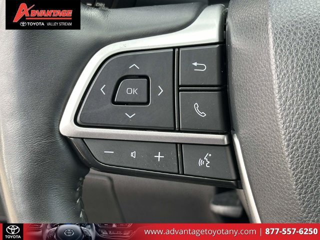 Used 2023 Toyota Highlander Limited AWD/4WD image 28