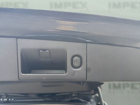 Used 2016 Chevrolet Suburban LTZ AWD/4WD image 36