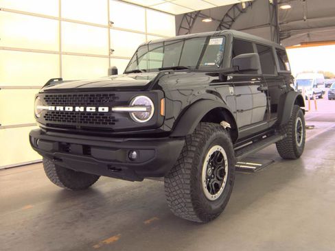 Used 2023 Ford Bronco Big Bend w/ Sasquatch Package image 1