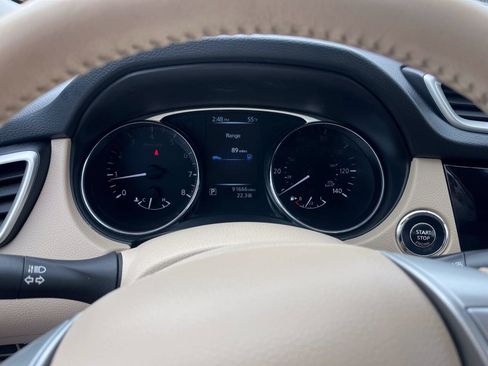 Used 2014 Nissan Rogue SL FWD image 26