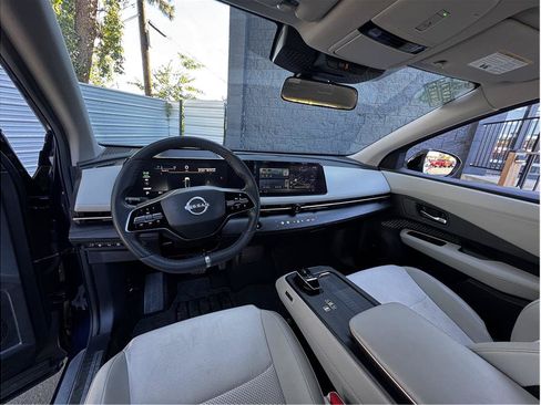 Used 2024 Nissan Ariya AWD image 14