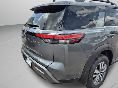 New 2026 Nissan Pathfinder SL AWD/4WD image 35